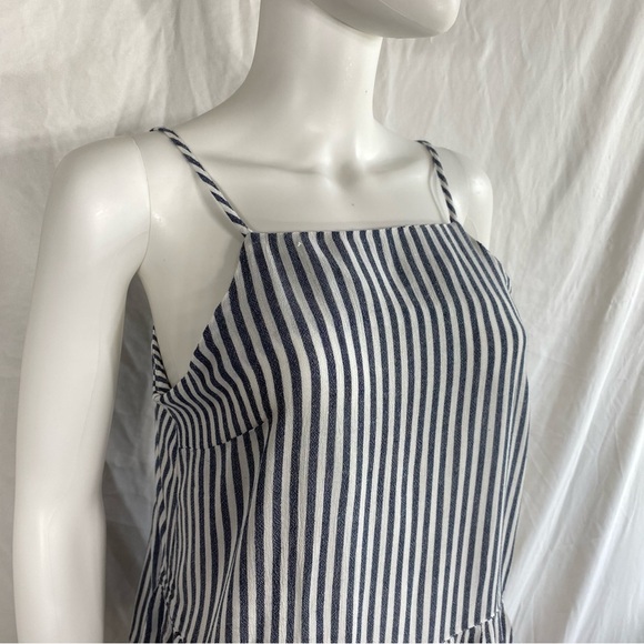 Old Navy Strappy Ruffle Bottom Tank - Picture 2 of 6